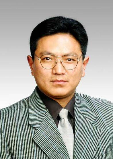 罗让扎西（四川省阿坝州商务和经济合作局党组书记、局长）