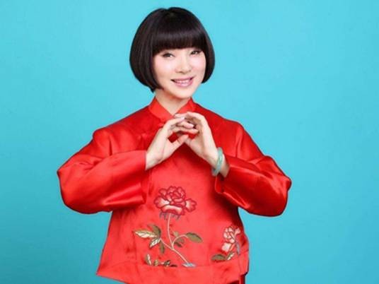 陈红(中国内地女歌手、海军政治部文工团国家一级演员、海军政治部电视艺术中心副主任)