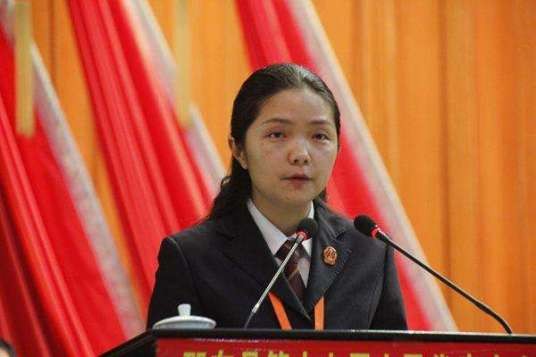 谭莉娜