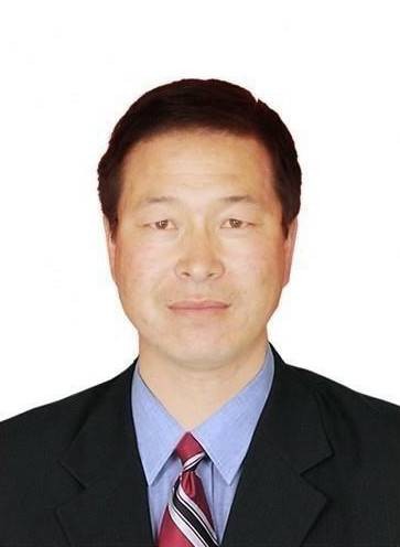 曹青山(青海省果洛州甘德县委常委、副书记、三级调研员)