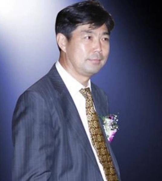 邹文龙（吉盛伟邦股份有限公司董事长）