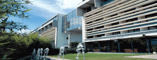瓦岱勒国际酒店管理学院