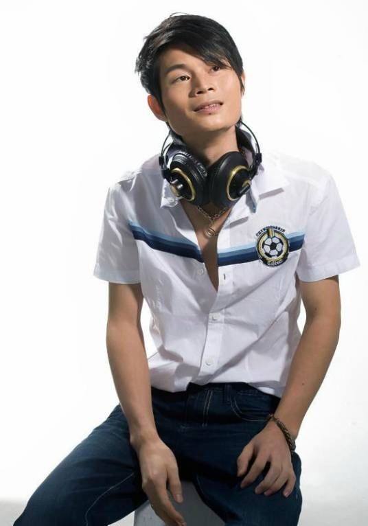 杨俊华(中国内地男歌手)
