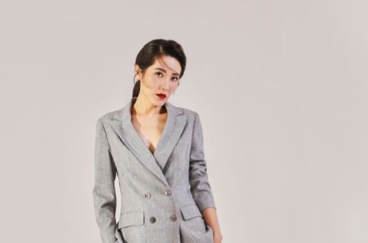 曾黎(中国内地女演员)