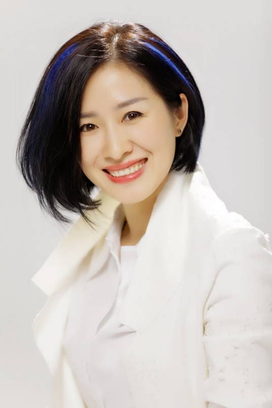 郭丽莎（汉莎国际集团董事长）