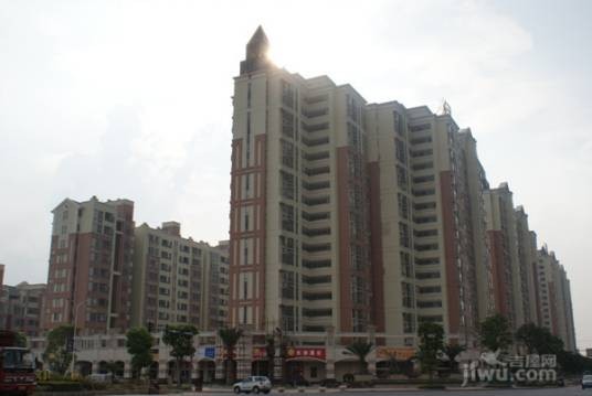 绿湖豪城
