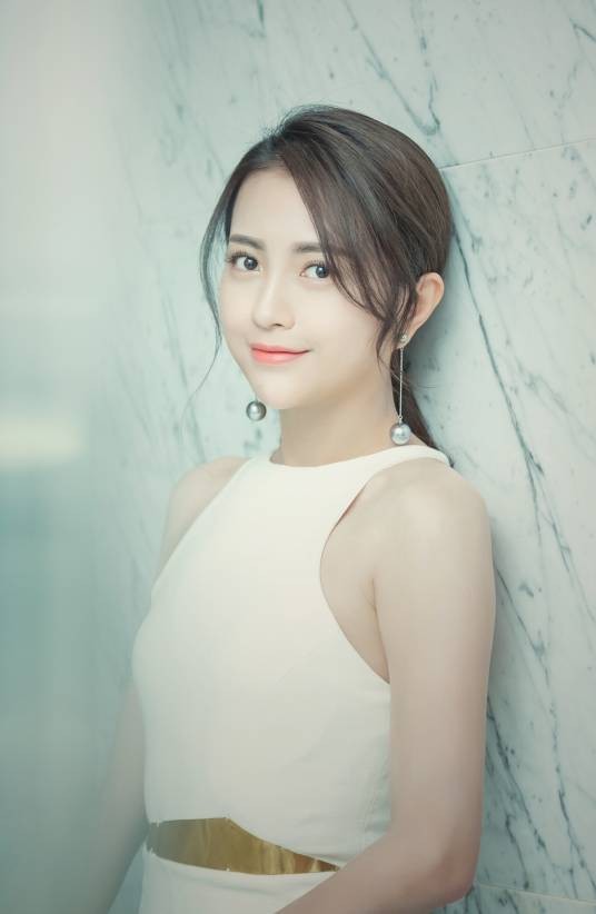 包文婧(中国内地女主持人、演员)