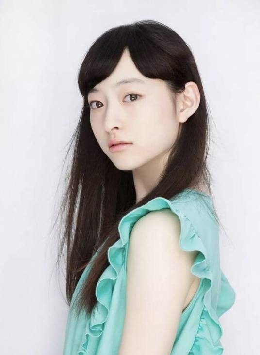 松野莉奈