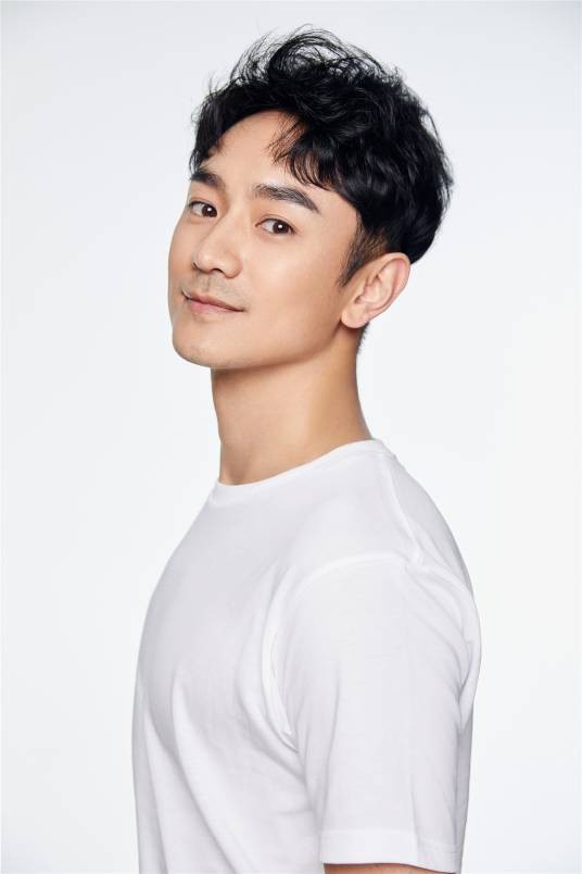 林佑威
