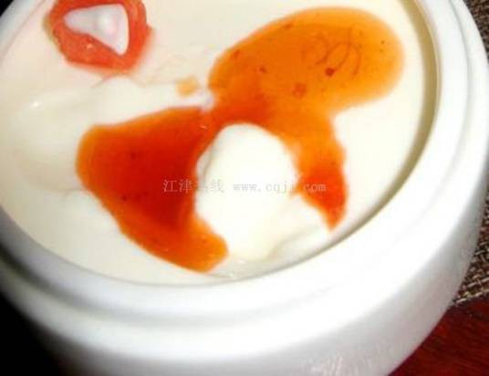 酸奶蜂蜜面膜