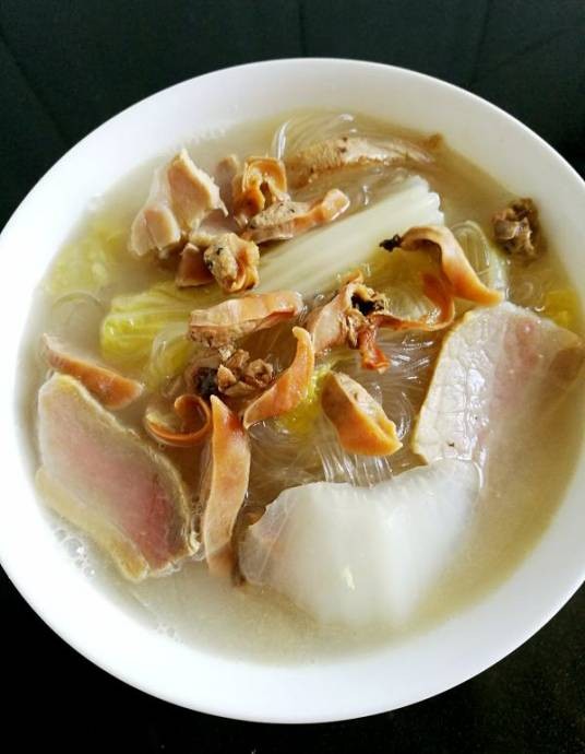 鲜香河蚌汤