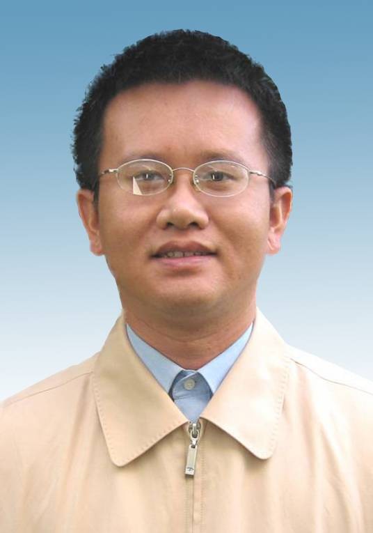 胡明伟(深圳大学土木与交通工程学院教授)