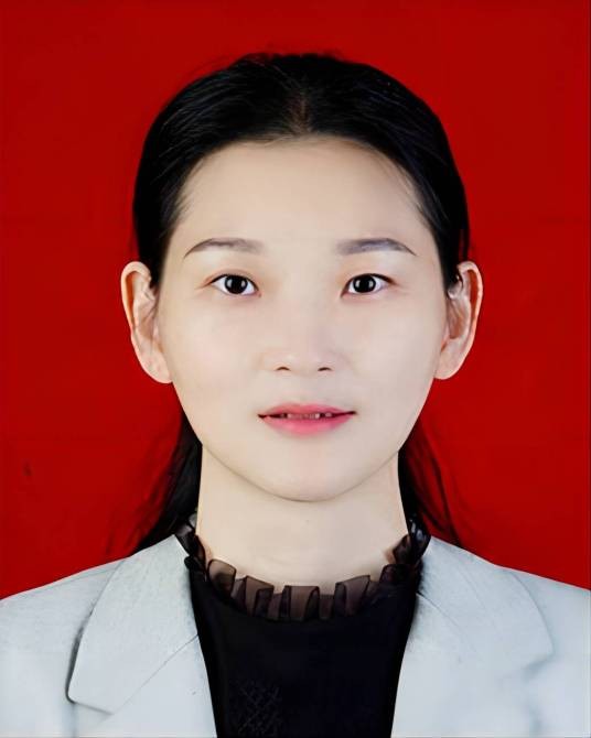 徐可可(潜山市人力资源和社会保障局党组成员、副局长)