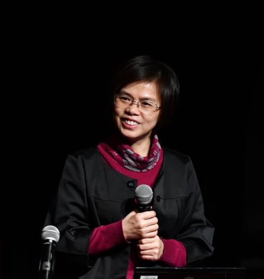 曾庆香（中国传媒大学教授、博士生导师）