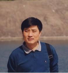 高长山（东北师范大学文学院教授）