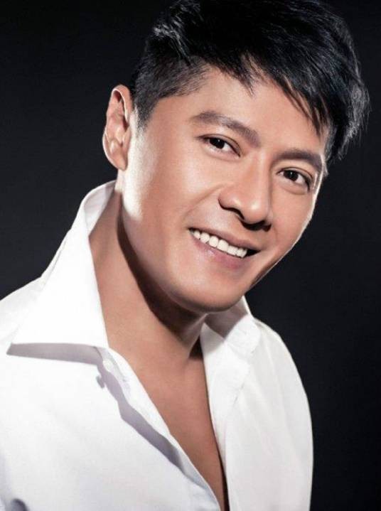 李南星(新加坡男演员)