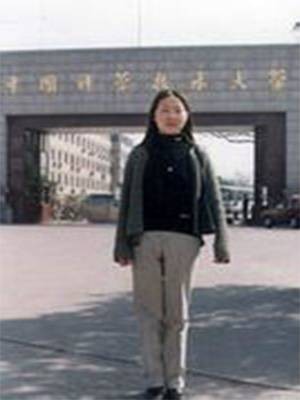 萨如拉（内蒙古大学蒙古学学院新闻出版学系讲师）