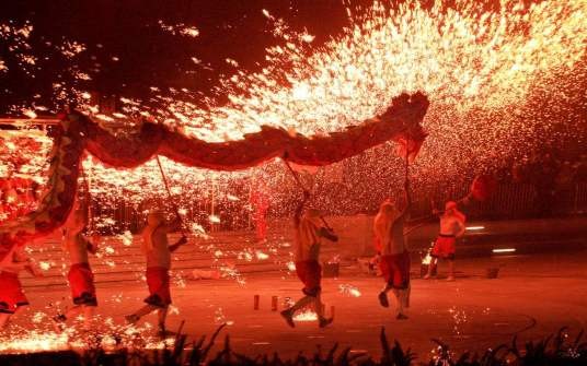 炸龙灯