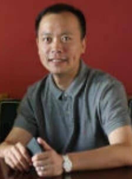 吕传伟