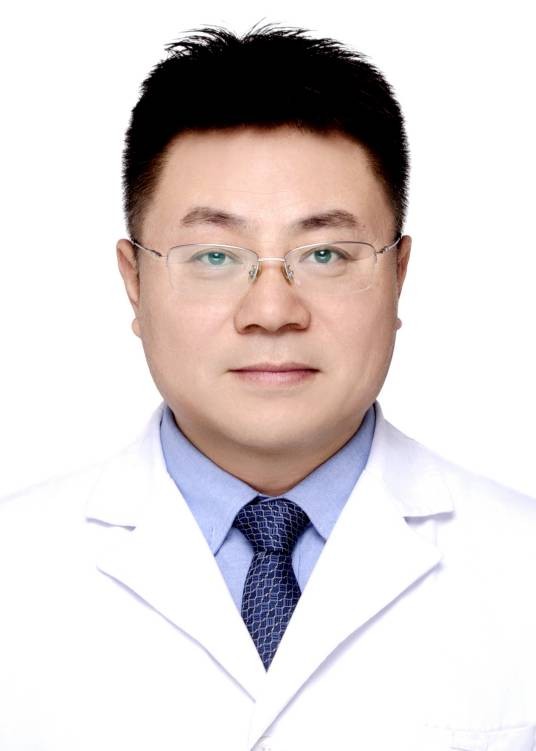 赵春波（哈医科大学附属肿瘤医院腹部放疗科主任）