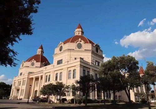 英语语言学院