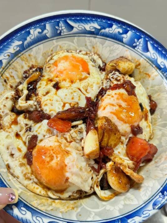 公瑾爆蛋（以鸡蛋、番茄为原料制作的食物）