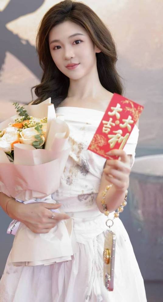 李汐溦
