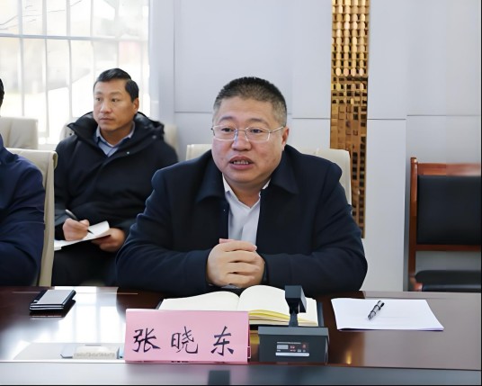 张晓东（河南省周口市郸城县委副书记、县政府县长）