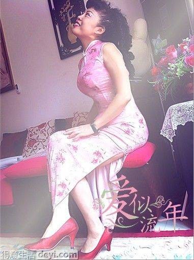 张景芬（中国网络红人，因模仿范冰冰拍摄写真引发关注）