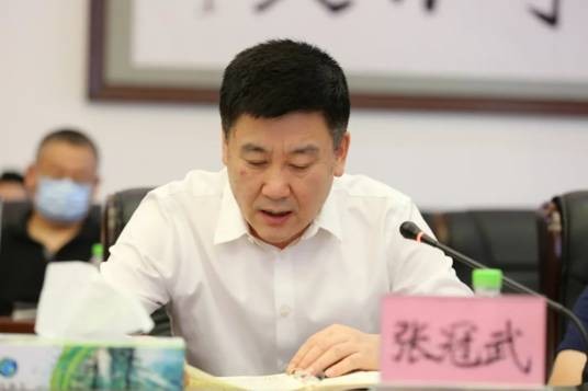 张冠武