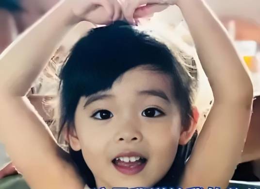 Teresa（尔冬升的女儿）