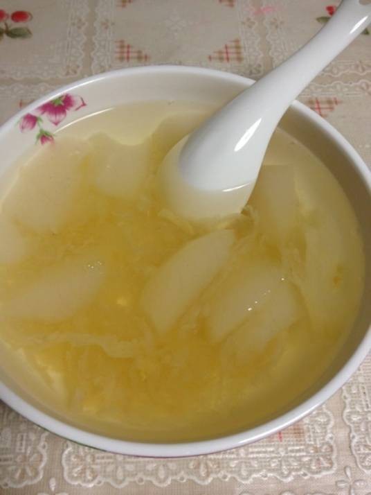 燕窝炖雪梨