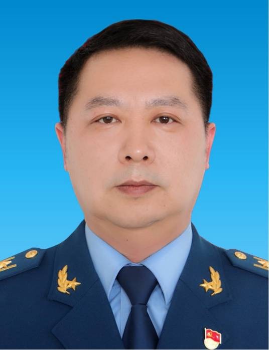陈明华（山西省阳泉市委常委、阳泉军分区党委书记、大校政治委员）