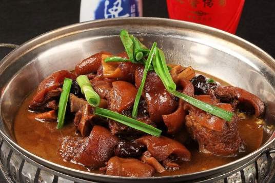 炖獐肉