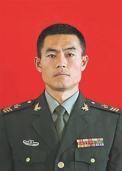雷耀明