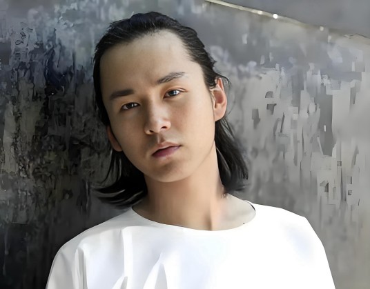 程骏年