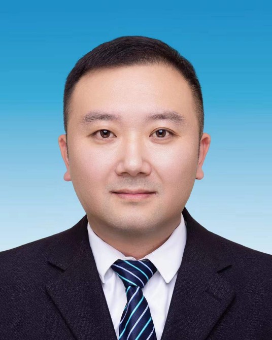 万胜（湖南省长沙市卫生健康委员会党组成员、副主任）