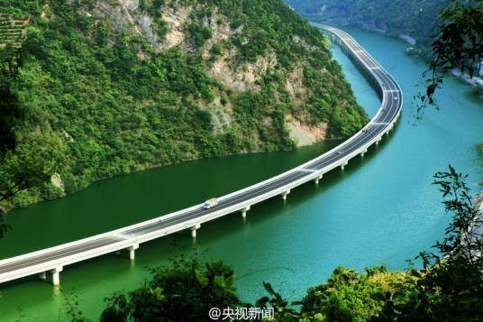 中国首条水上生态环保公路