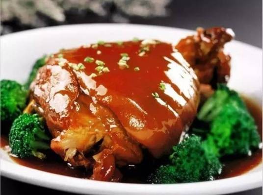 酱汁肘子肉