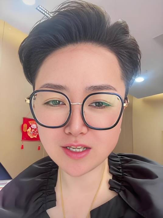 蚂蚁皇后珠宝