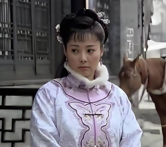 沈明轩（纪晓岚之妾）