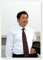 肖志国(路明科技集团有限公司总裁)