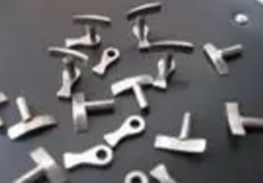 铁臬合金