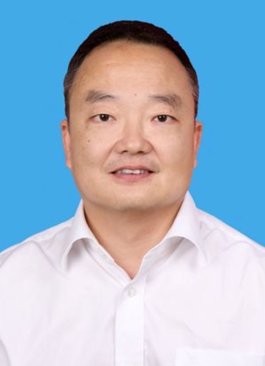 官庆（四川省自贡市荣县纪委副书记、县监委副主任）