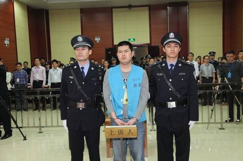 胡平（原平南县刑侦大队民警）