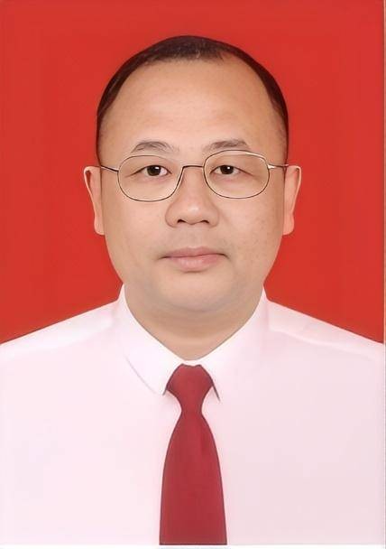 黄慧明（江西省赣州市全南县文化广电新闻出版旅游局党组书记、局长）