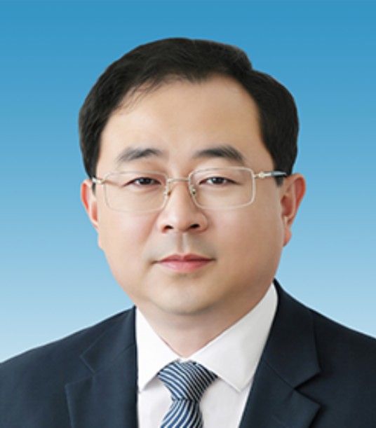 刘华杰（威海市文登区委委员、常委、副书记，区政府党组书记、区长）