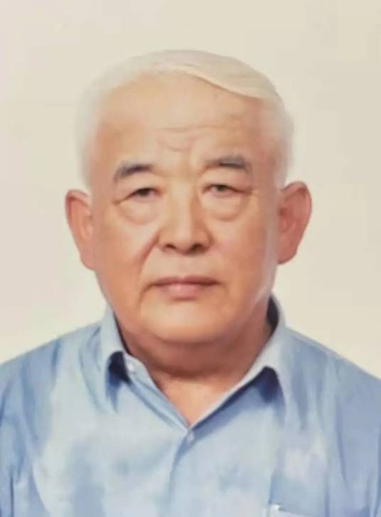 王清峰（原广播电影电视部老干部局局长）