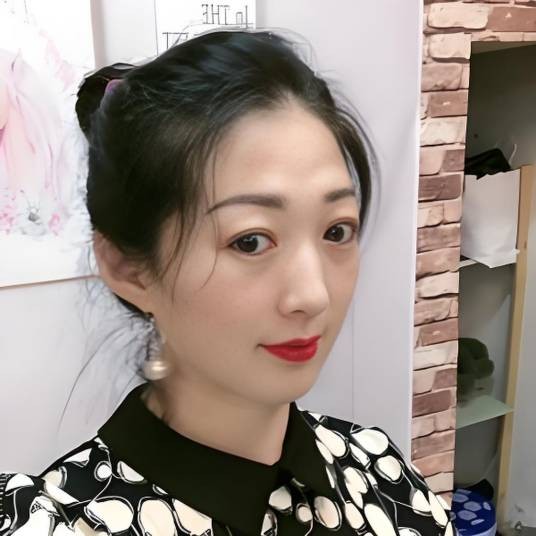 韩流服饰穿搭店