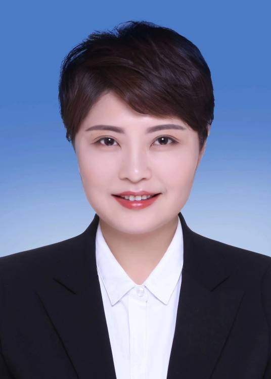 郭芳（河南省开封市尉氏县委常委、县委政法委书记）